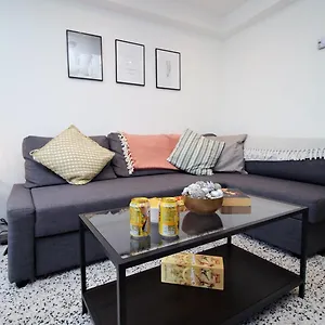  Apartment Getaway | Center | Free Parking